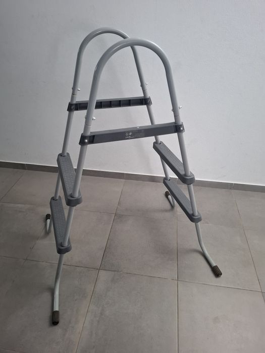 Escadas para piscina