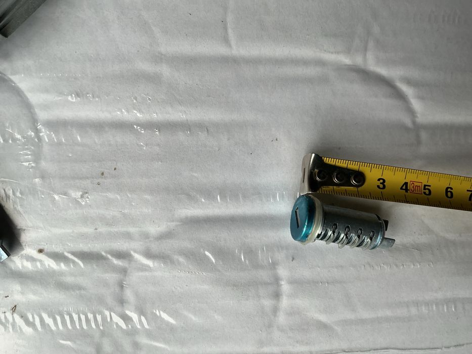 Личинки сердцевина ключ замка двери fiat Doblo 500Punto PandaВантажіво