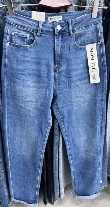 Джинси нові (синього кольору)