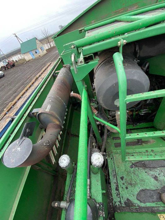 Комбайн John Deere 1550