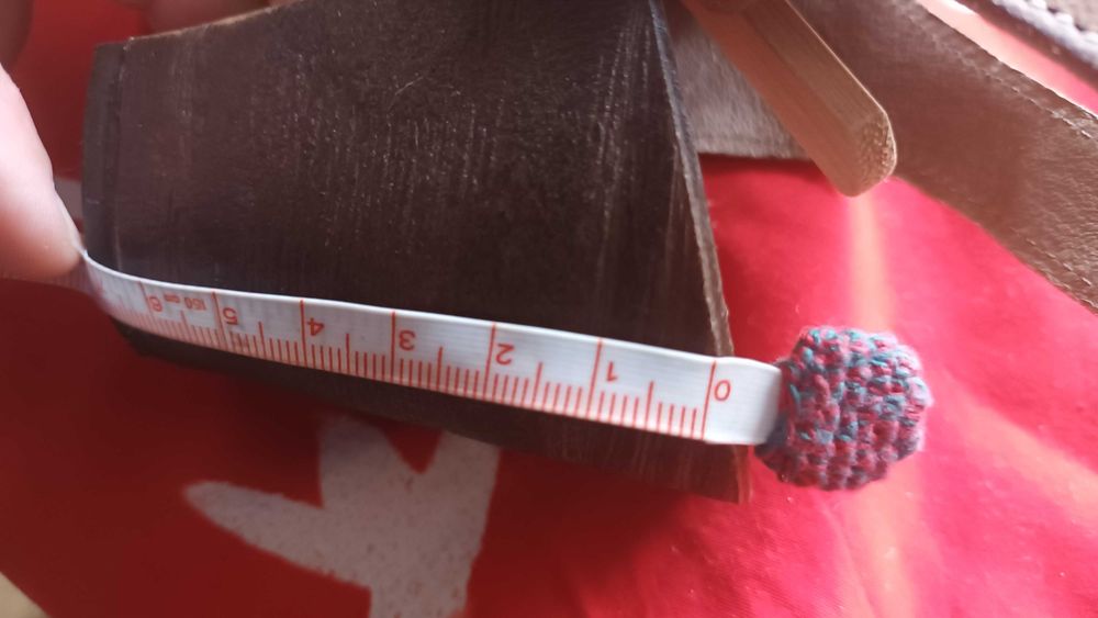 Sandálias senhora em couro, novas