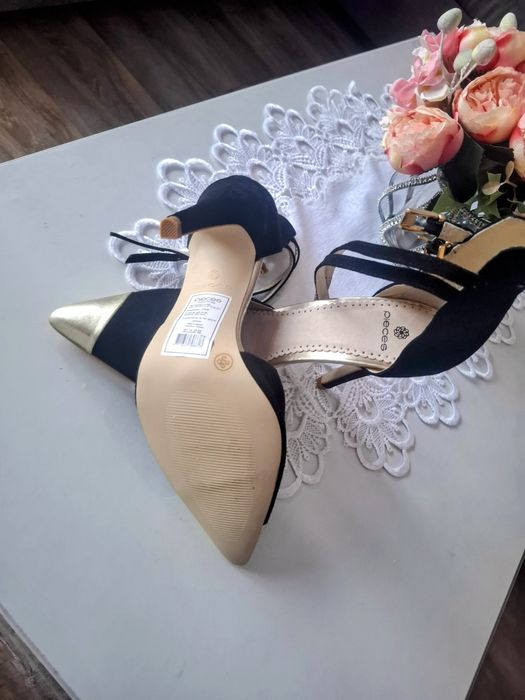 Nowe Szpilki 39 czarne złote