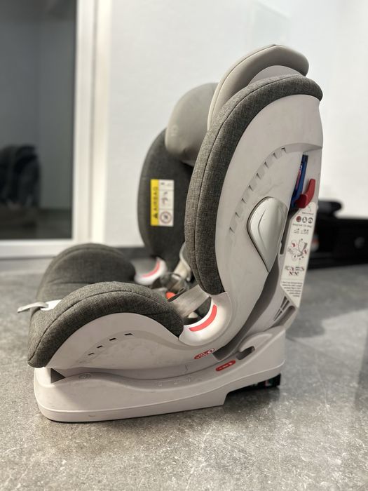 Продається в гарному стані автокрісло "Kidwell Isofix Spot, 0 - 36 кг"