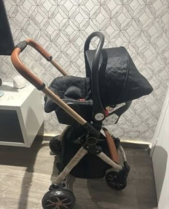 Carrinho bebe 3 em 1 - Preto