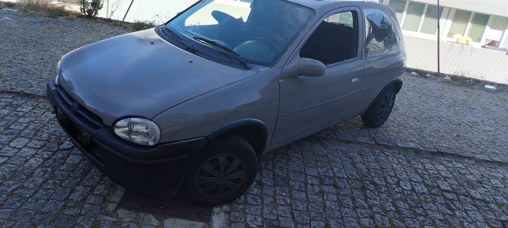 Opel corsa b 1.7 d 5 lugares