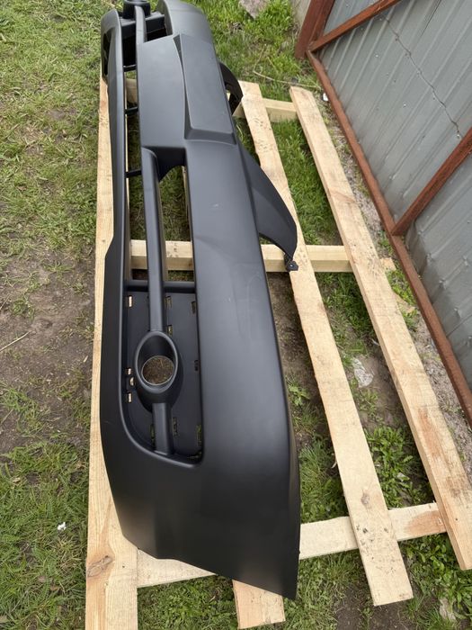 Передний бампер Hyundai Elantra