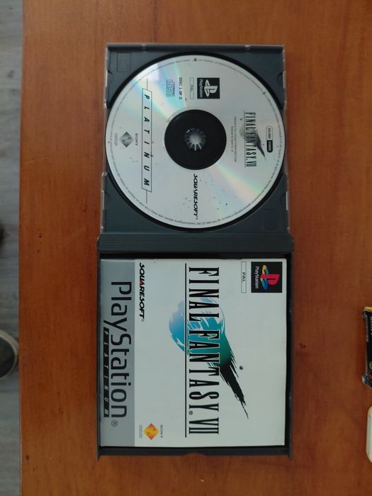 Final Fantasy VII pal  platinum
