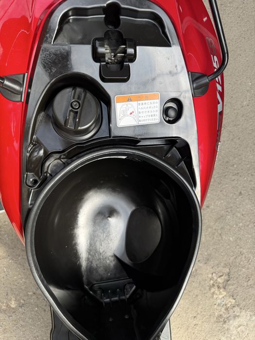 Suzuki AddressV125s з контейнера