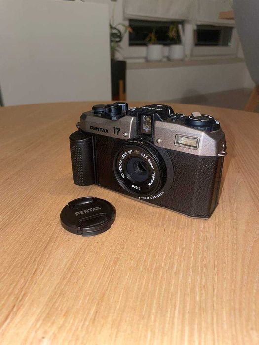 Pentax 17 Analog Compact Camera