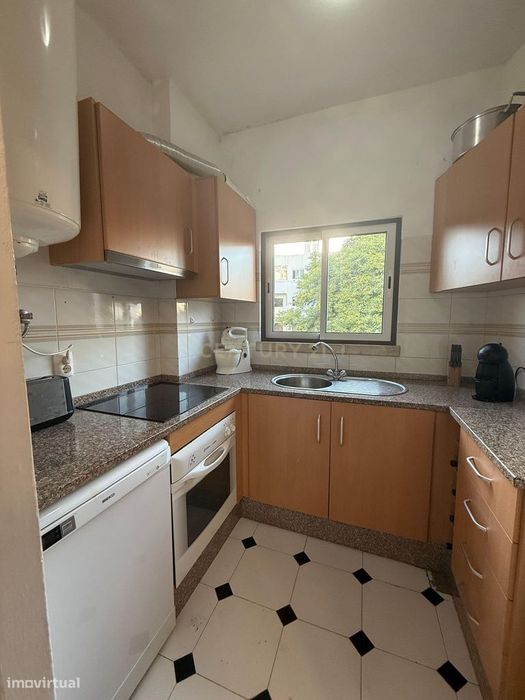 Apartamento T1 em Albufeira e Olhos de Água com Varanda