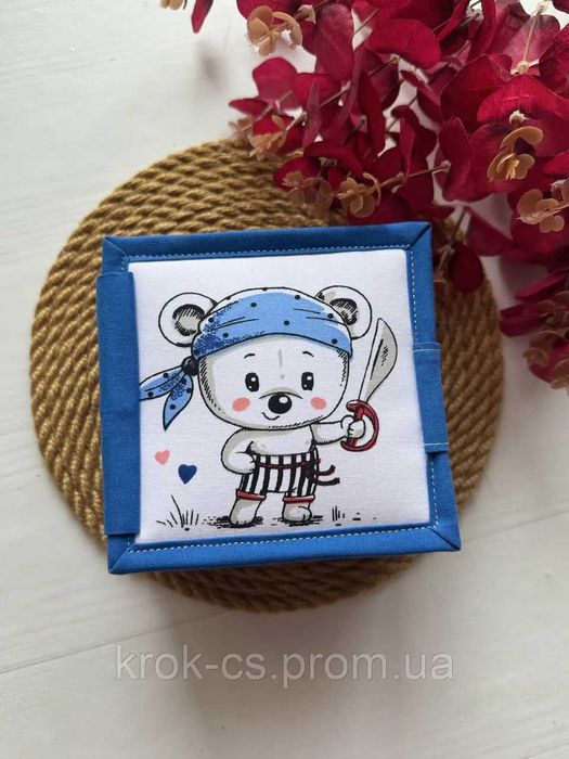 Розвиваюча іграшка.Подарунок .М'яка розвиваюча книга ручної роботи