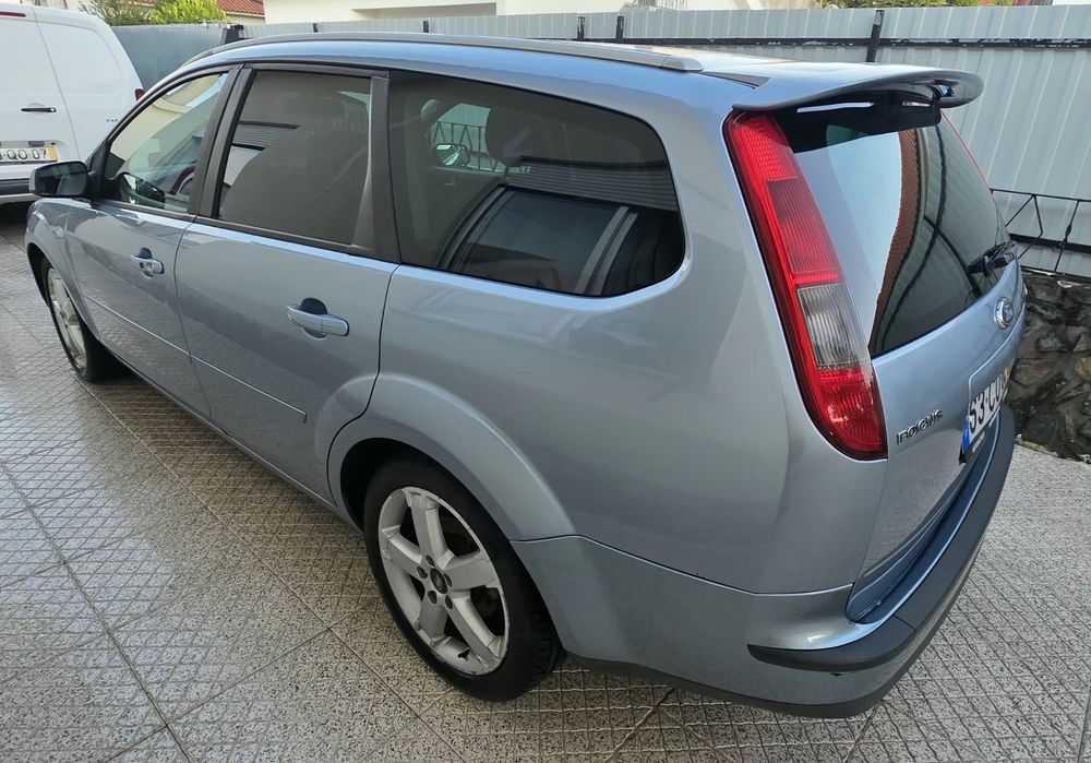 Ford Focus SW — fotografia 4