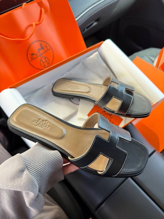 Шльопанці шльопки Oran Sandals Herme s