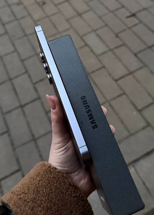 Samsung s25fe  128gb neverlock (ідеальний стан)