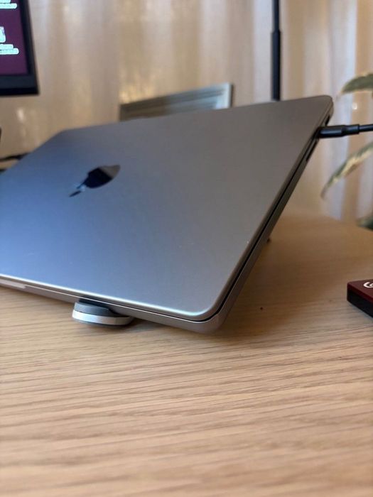 Sprzedam maczka - MacBook Pro 14 cali, 2021, M1, 32GB ram, 512 dysk