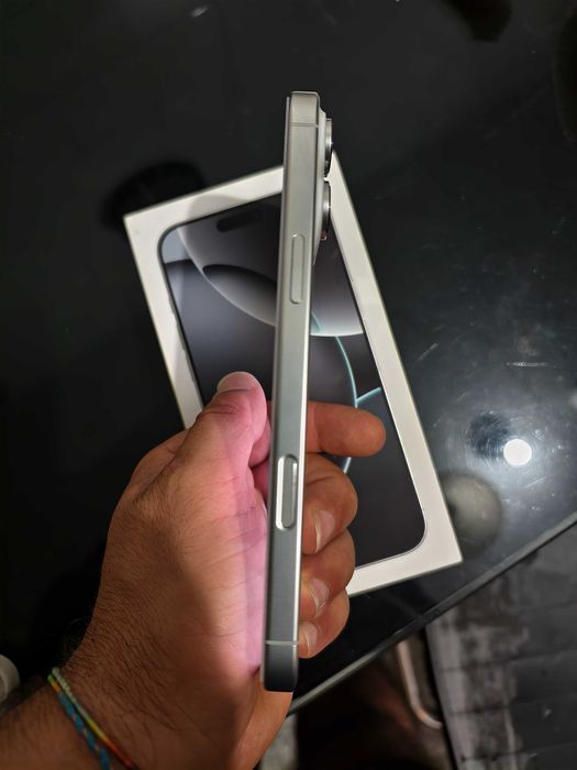 Apple iPhone 16 Pro Max 256gb garantia
