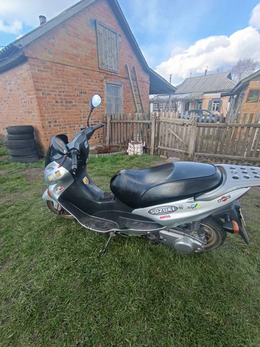 Продам Скутер Suzuki Avenis 125