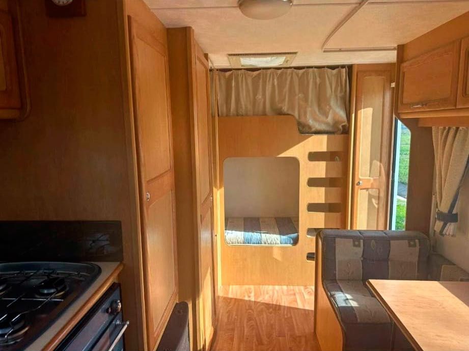 Caravana Inglesa Compass Magnum 556 Mendip 2007 – 5 Lugares