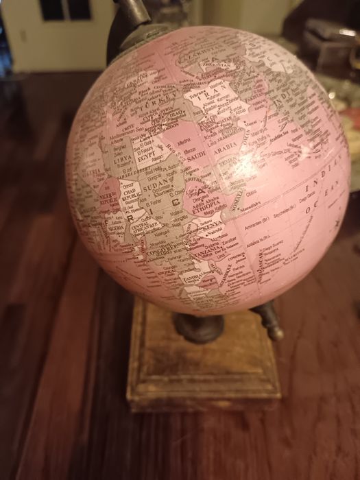 Globo terrestre pequeno
