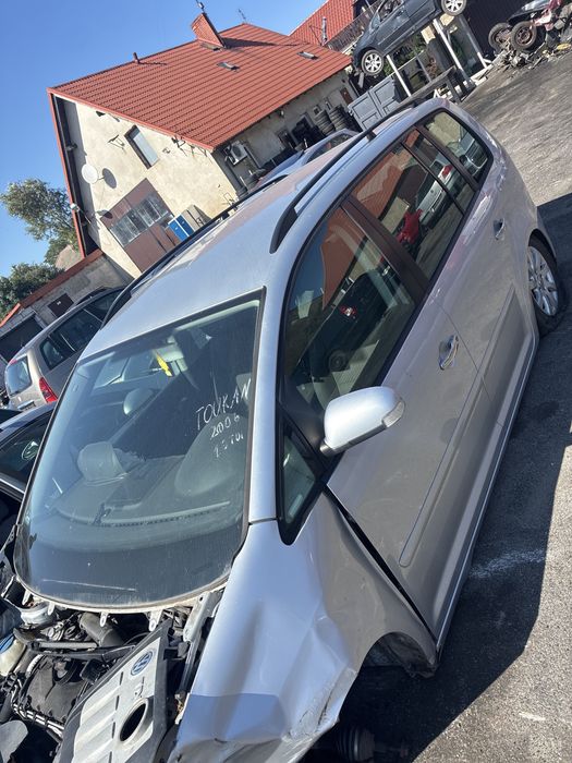 VW Touran caly na czesci