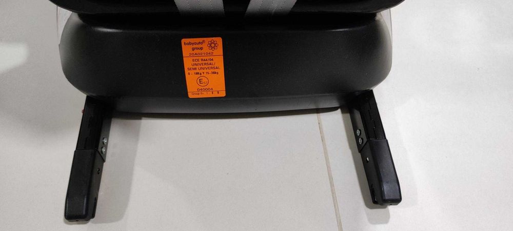 Cadeira auto MORE WERDU (C/Isofix) - COMO NOVA