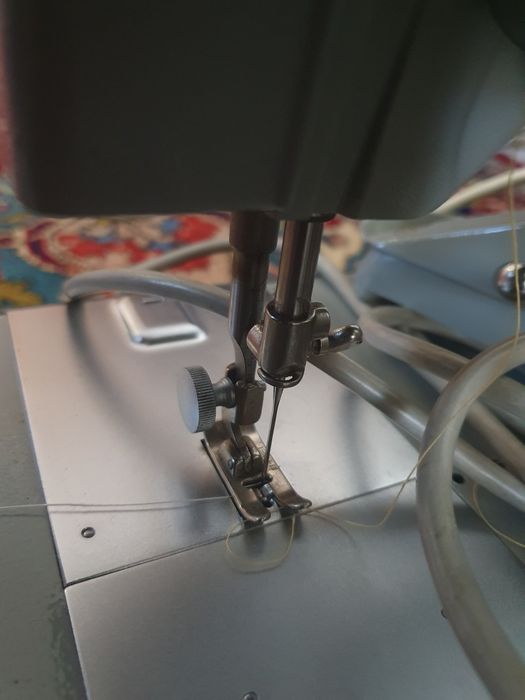 Продам швейну машинку Pfaff 90