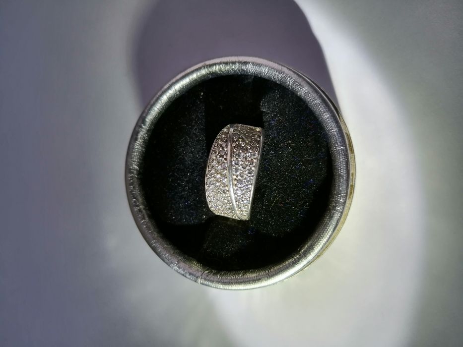 Ювелирные серебряные изделия