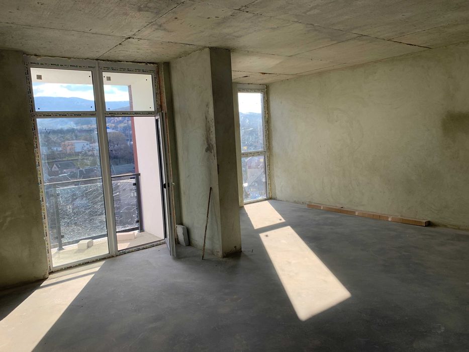 Продається квартира в центрі м.Свалява в  ЖК "Набережний квартал"!