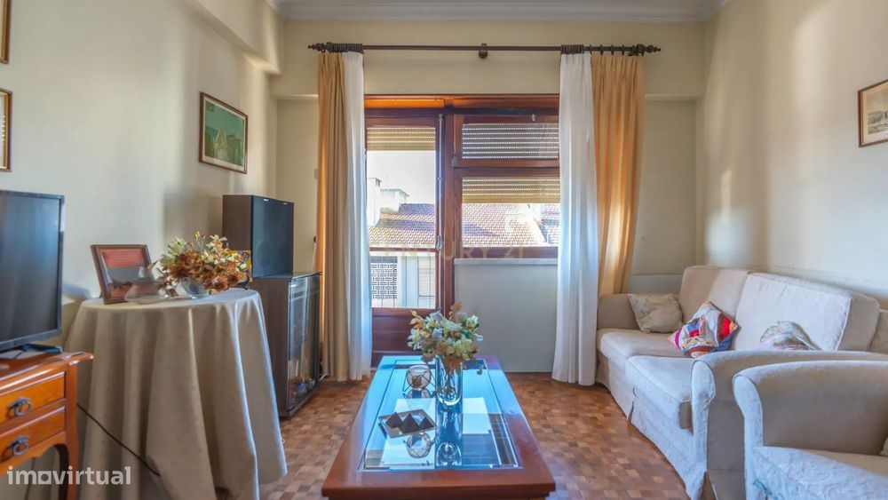 Apartamento T3 com Varandas na Póvoa de Santo Adrião, Odivelas