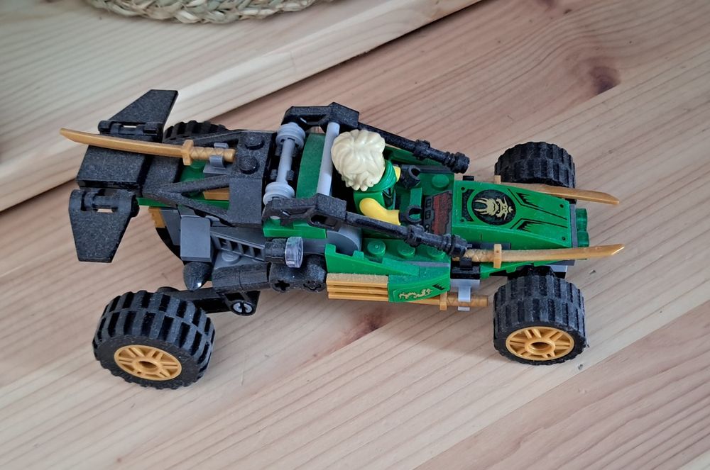 Auto lego ninjago