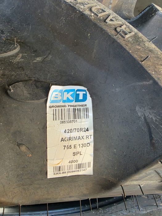 Pneus novos 420 70 24 bkt