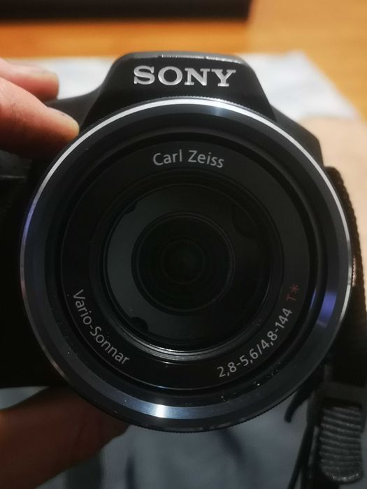Sony Cyber-shot DSC-HX100V Bridge Camera, 16 MP – Black64729522279683120