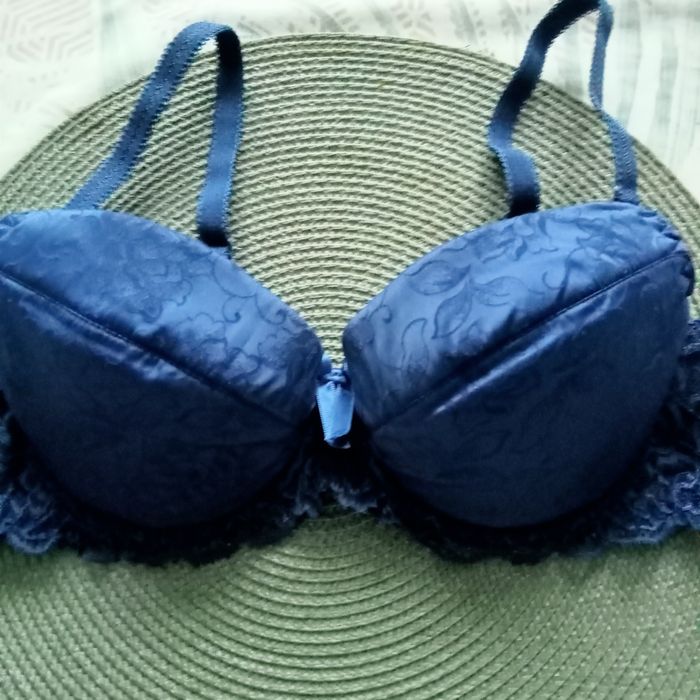 Biustonosz push up Ava 75C