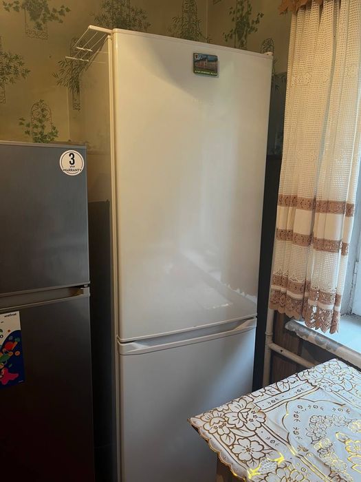Холодильник в дуже гарному стані