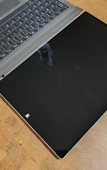 Laptop tablet Microsoft Surface PRO 128 GB Win11 + odłączana klawiatur