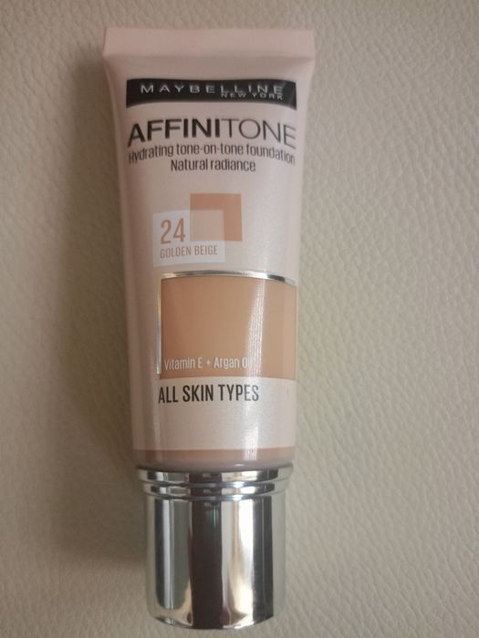 Podkład MAYBELLINE Affinitone  24 Golden Beige  NOWY