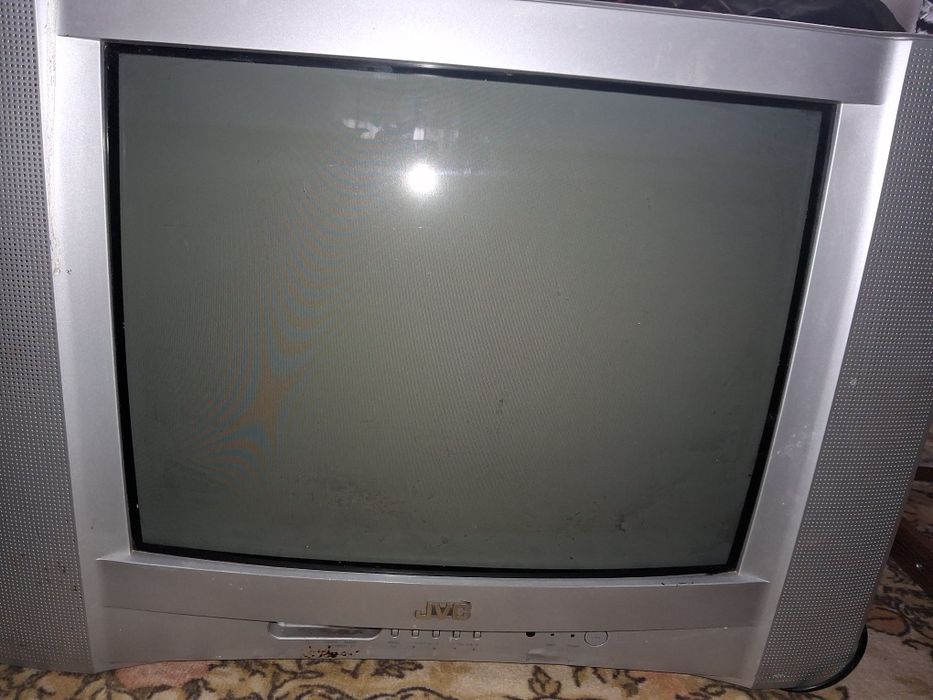 Телевізор JVC в робочому стані