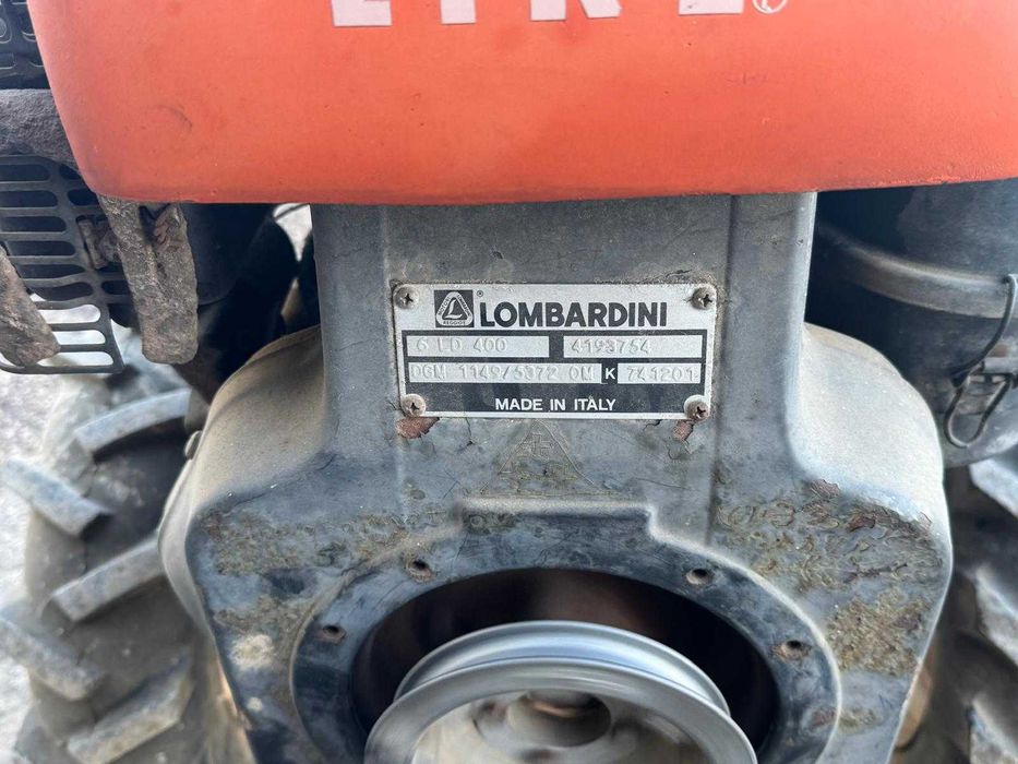 Trator de varais/ volante com reboque