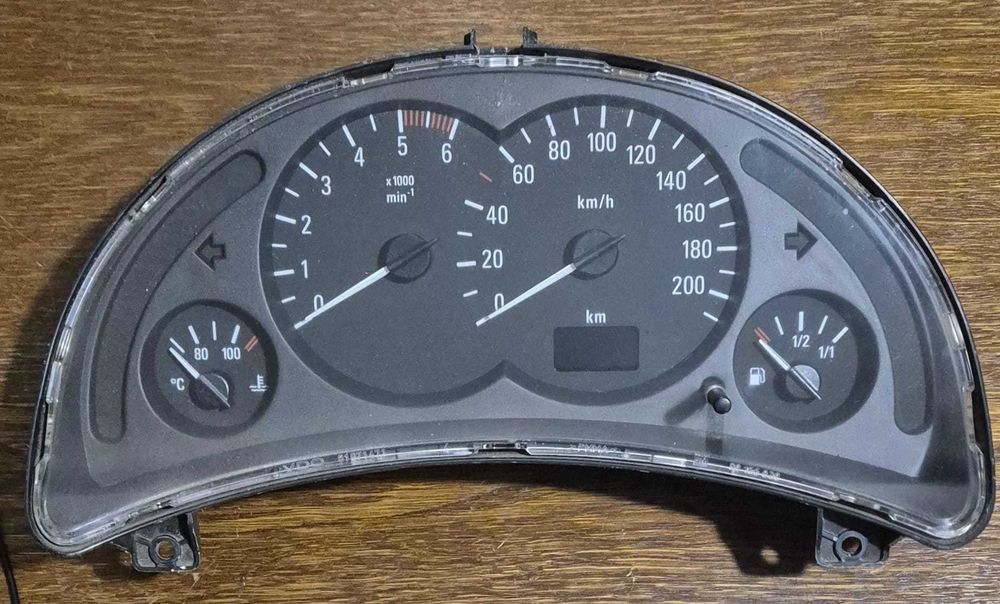 Licznik Zegary OPEL CORSA C (00-06r.) 1,3CDTI VDO Oryginalny