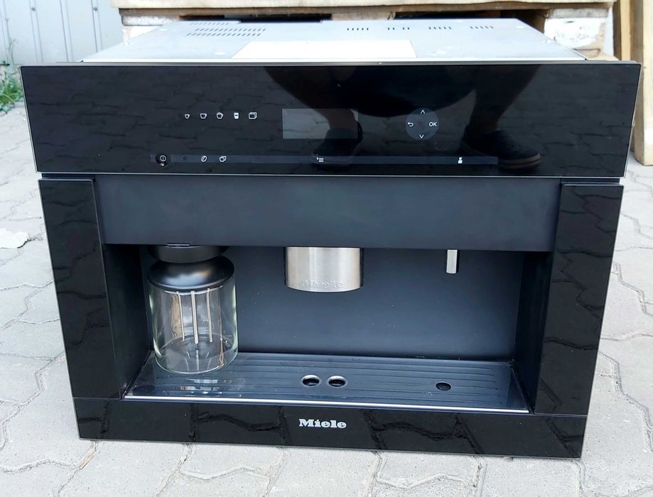 Встраиваемая кофемашина Миле Miele CVA6401 OBSW черный обсидиан