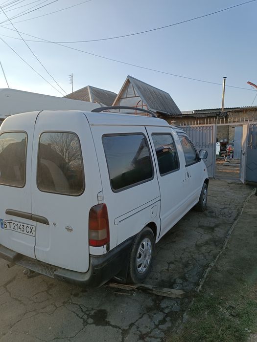 Грузоперевозки Nissan Vanetta