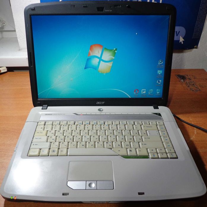 Простий ноутбук 15"- Acer Aspire 5520.