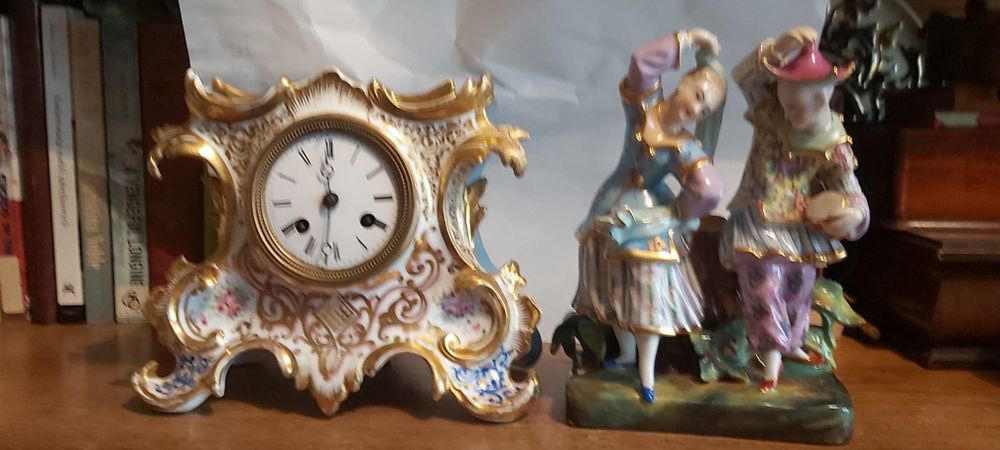 Stary XlX wiek ,zegar kominkowy,  porcelana.