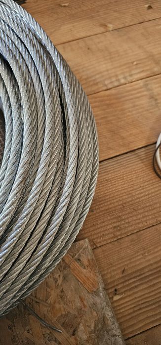 Трос толщина 8мм. 120м.