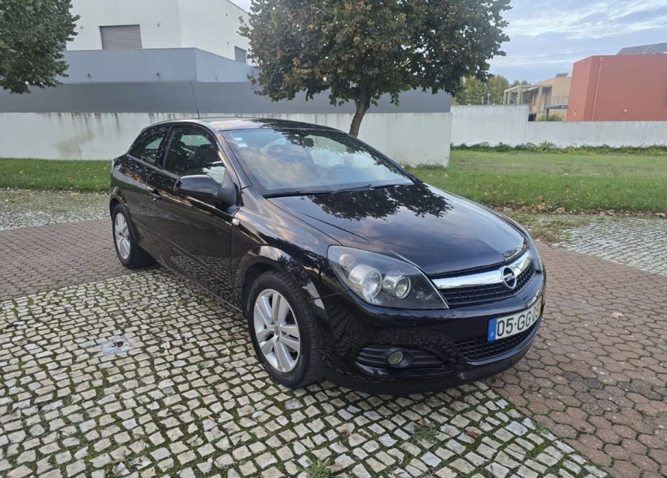 Opel astra gtc 2008