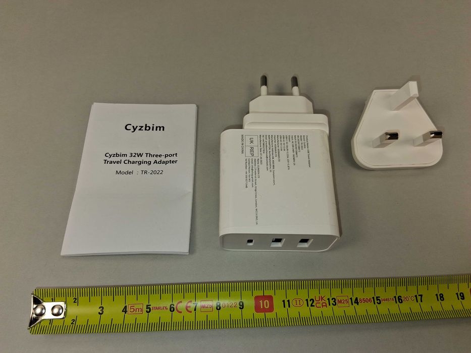 N233 Ładowarka Szybka Cyzbim 32W USB-C 2xUSB-A Trzy Porty Adapter