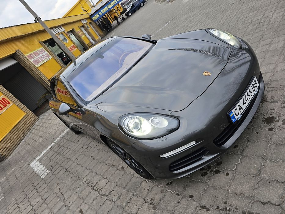 Porsche Panamera 2014 3.0 diesel 300 hp рестайл