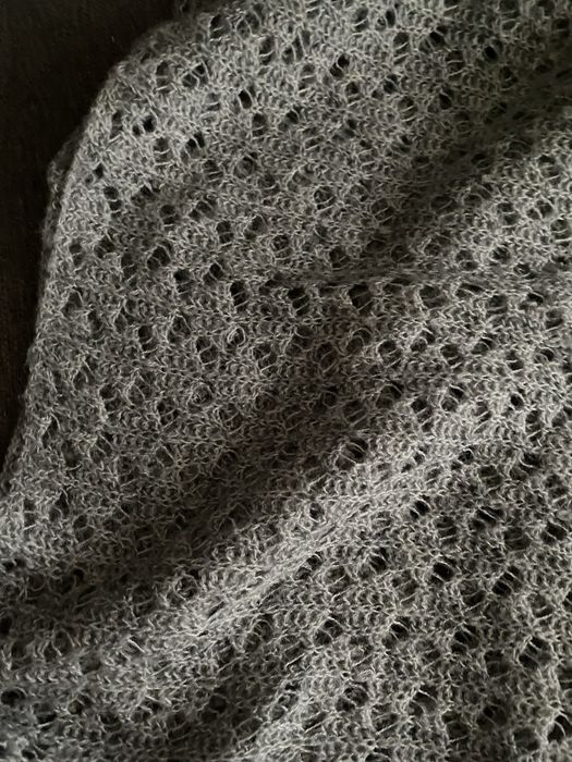 Szal szary stan idealny