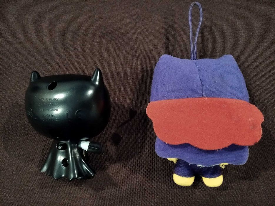 Figuras Batman e Batgirl