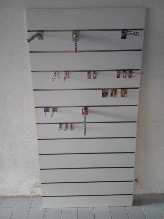 Suportes cromado Novos para placas para lojas roupas e outros desde 2€